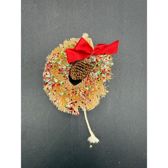 Set of 6 Vintage 1950s Mini Bottle Brush Christmas Wreaths – 3" - Picture 7 of 8